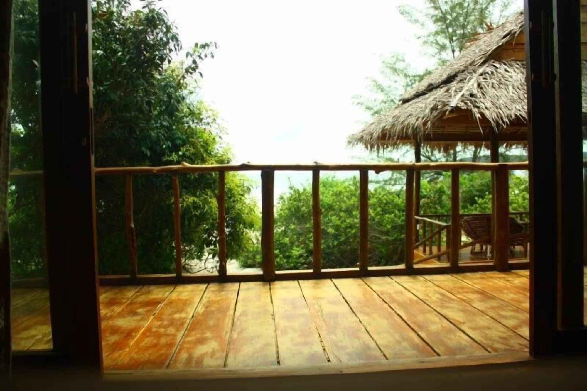 קו רונג סנלואם Royalretreat Resort מראה חיצוני תמונה