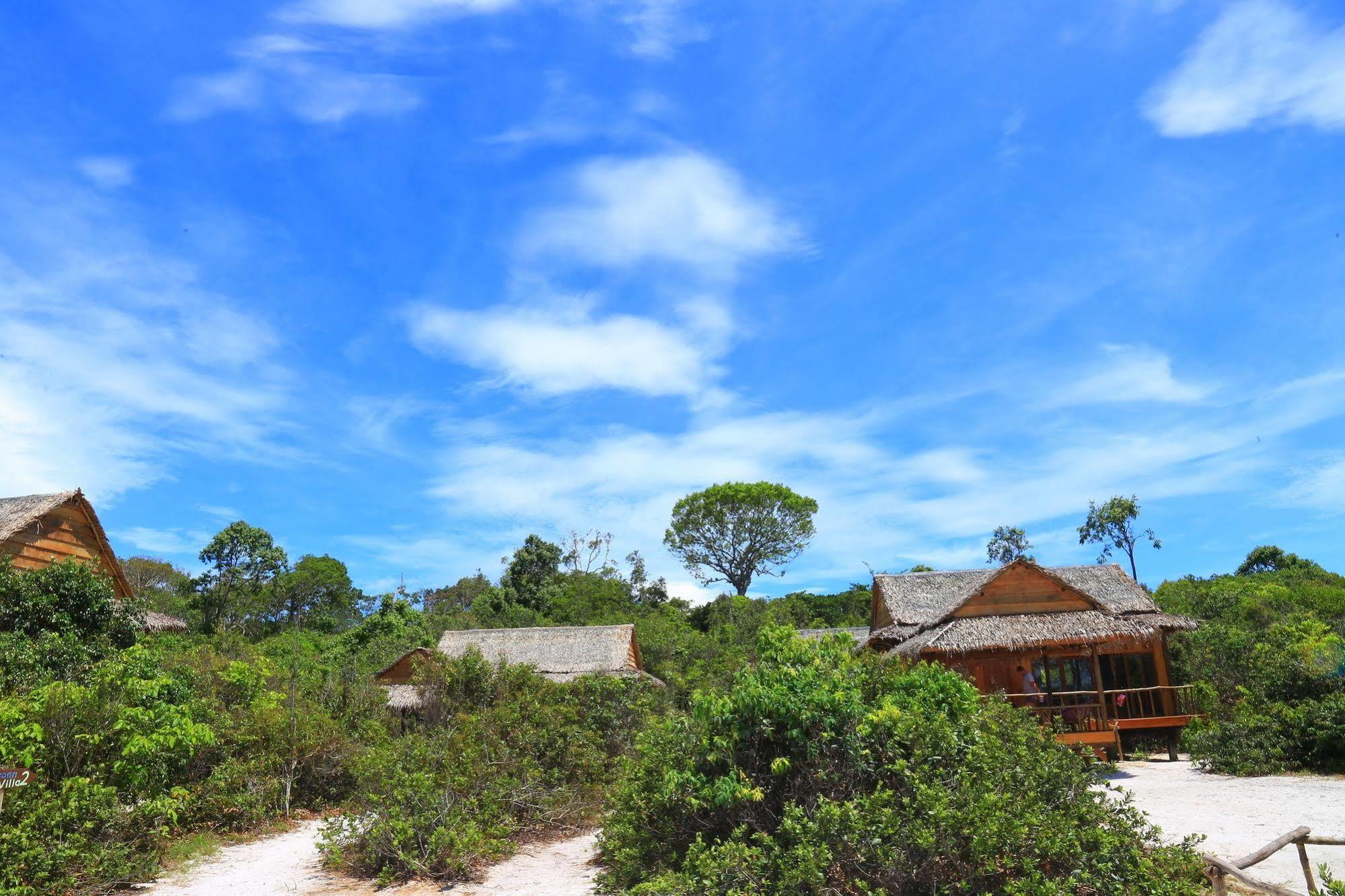 קו רונג סנלואם Royalretreat Resort מראה חיצוני תמונה
